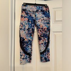 Calvin Klein leggins.